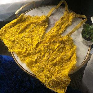 Yellow Lacey bralette. Brand is no boundaries.
